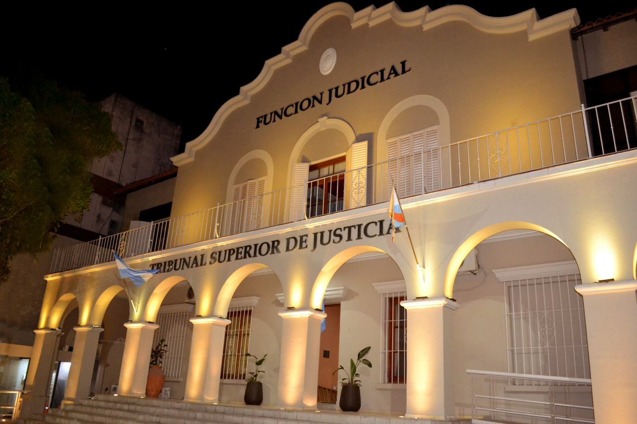 El Tribunal Superior de Justicia saluda en su día a las y los ...