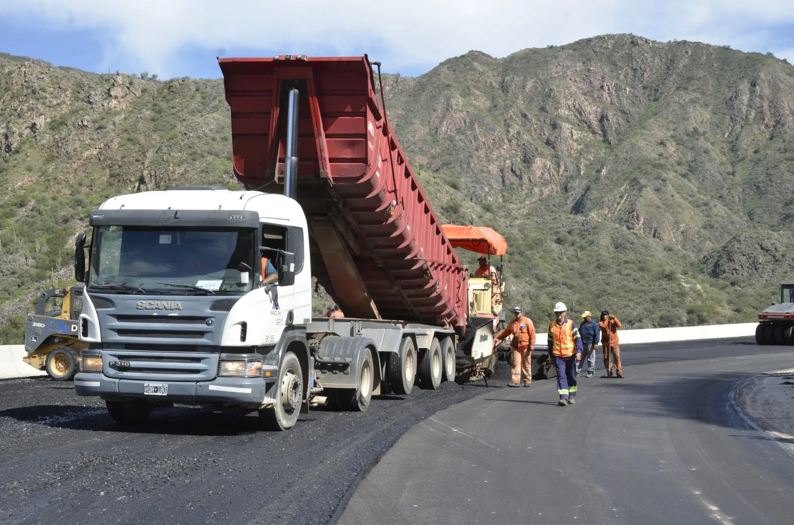 Obras viales en La Rioja: "Tenemos como prioridad la ruta 75, El Chacho ...