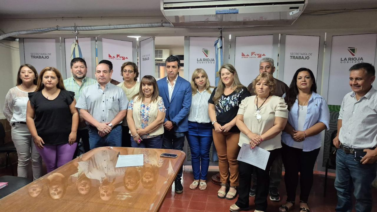 El Gobierno Provincial acordó en paritaria el nuevo aumento para los ...