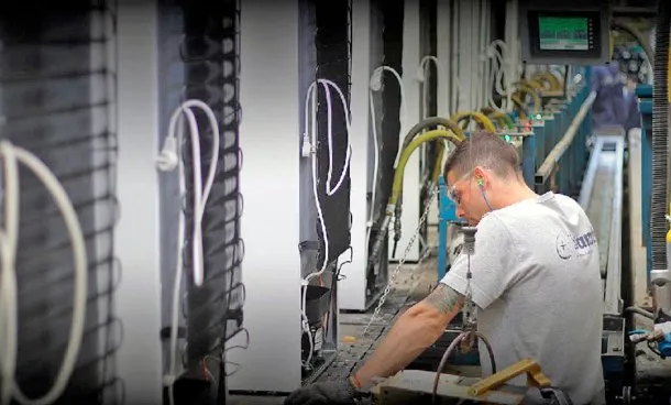 El 97% de los empleos que se perdieron afectaron a la industria - Medios Provincia